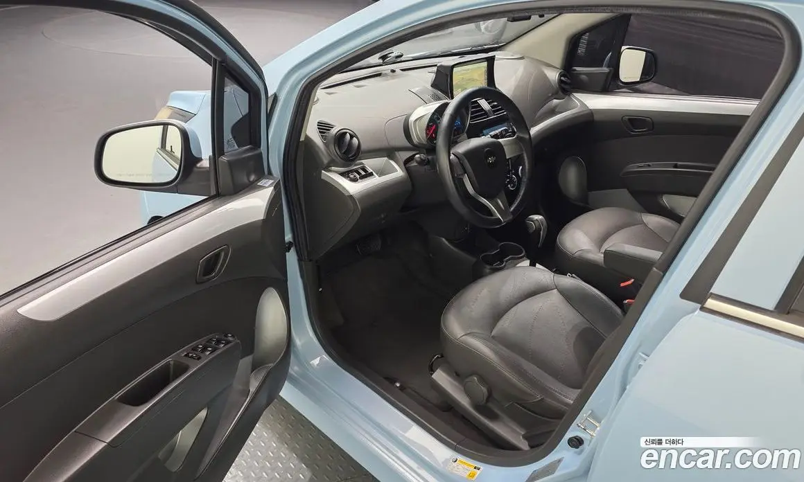 Chevrolet Spark 2015 1.0 автомат (гидро), фото 13
