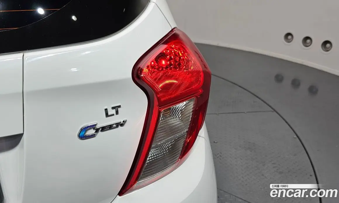 Chevrolet Spark 2016 1.0 автомат (гидро), фото 9