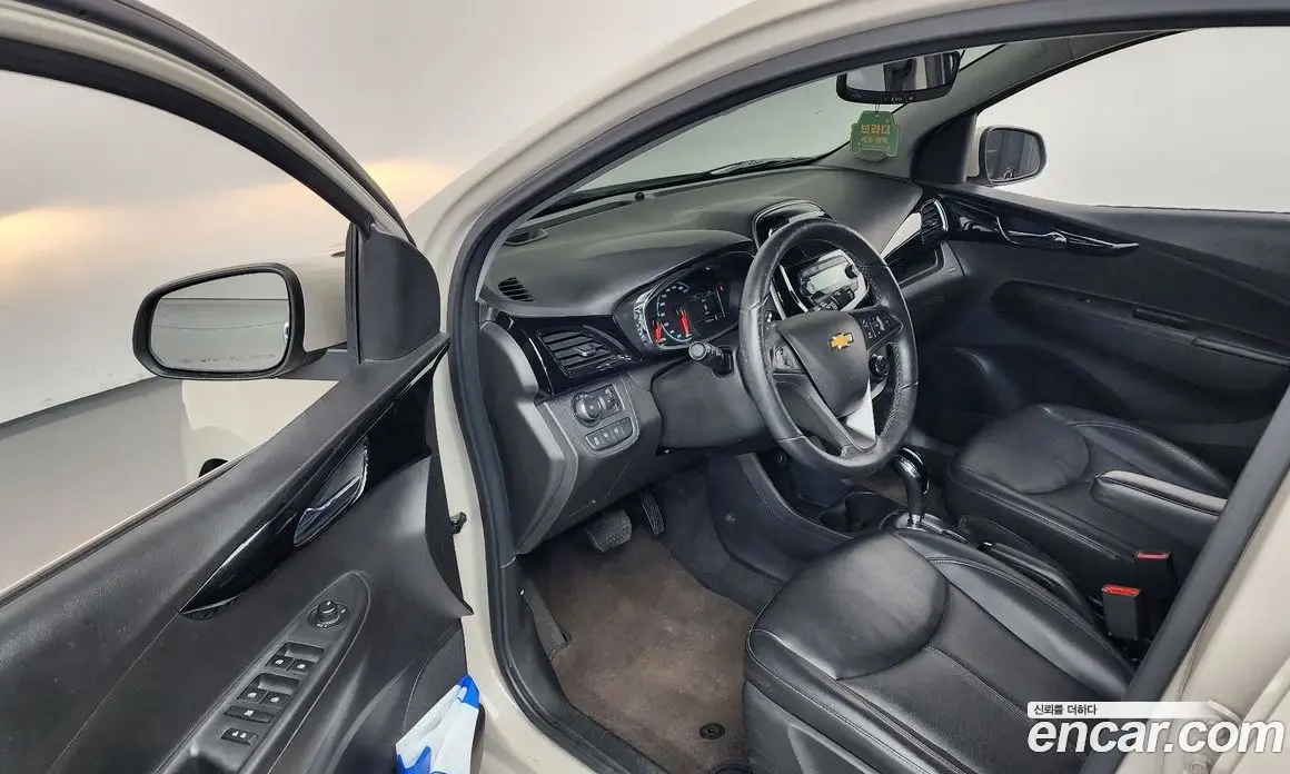 Chevrolet Spark 2016 1.0 автомат (гидро), фото 13