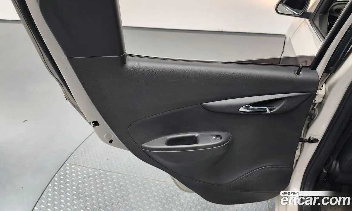 Chevrolet Spark 2016 1.0 автомат (гидро), фото 15