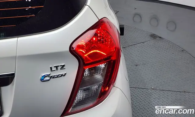 Chevrolet Spark 2016 1.0 автомат (гидро), миниатюра 9
