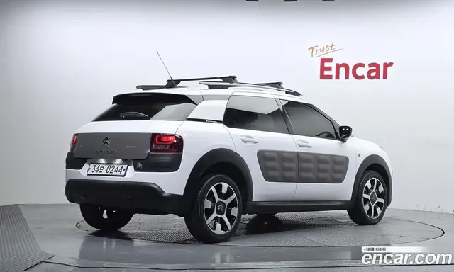 Citroen C4 Cactus 2016 1.6 автомат (гидро), миниатюра 2