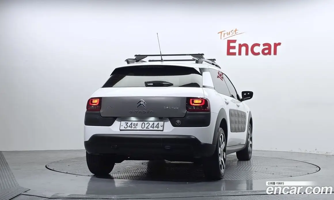 Citroen C4 Cactus 2016 1.6 автомат (гидро), фото 4