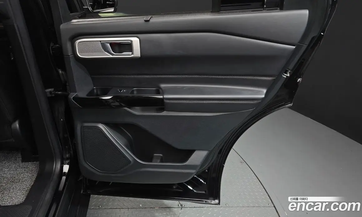 Ford Explorer 2021 3.0 автомат (гидро), фото 15