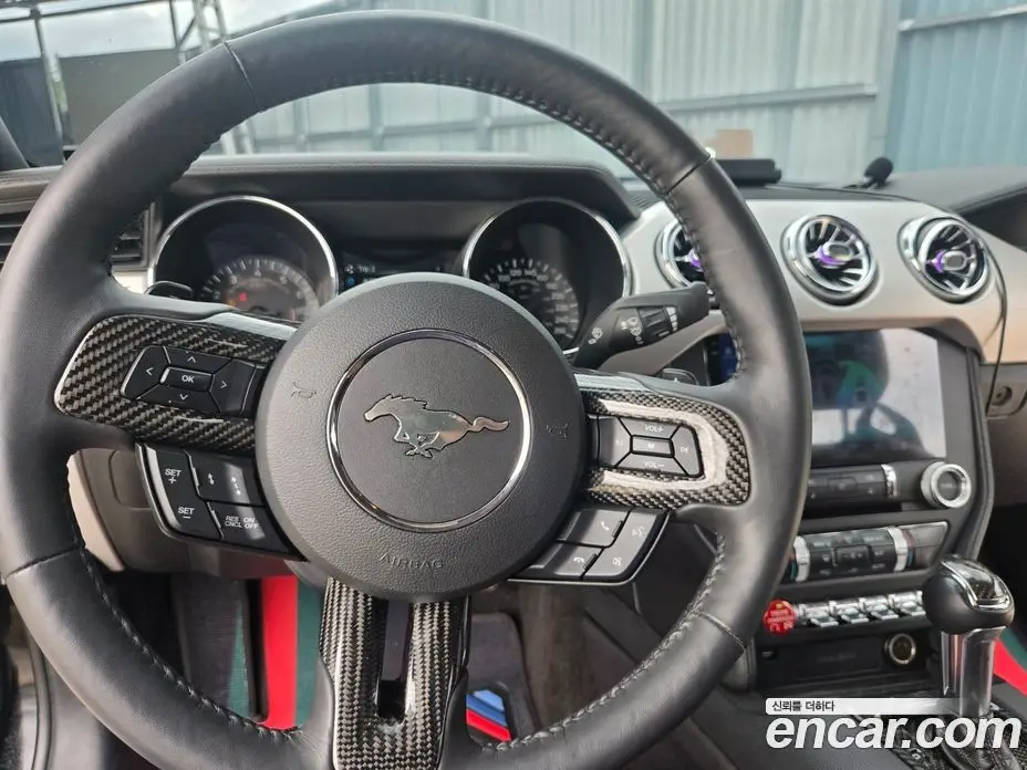 Ford Mustang 2015 5.0 автомат (гидро), фото 11 Ford Mustang 2015 5.0 автомат (гидро), фото 11