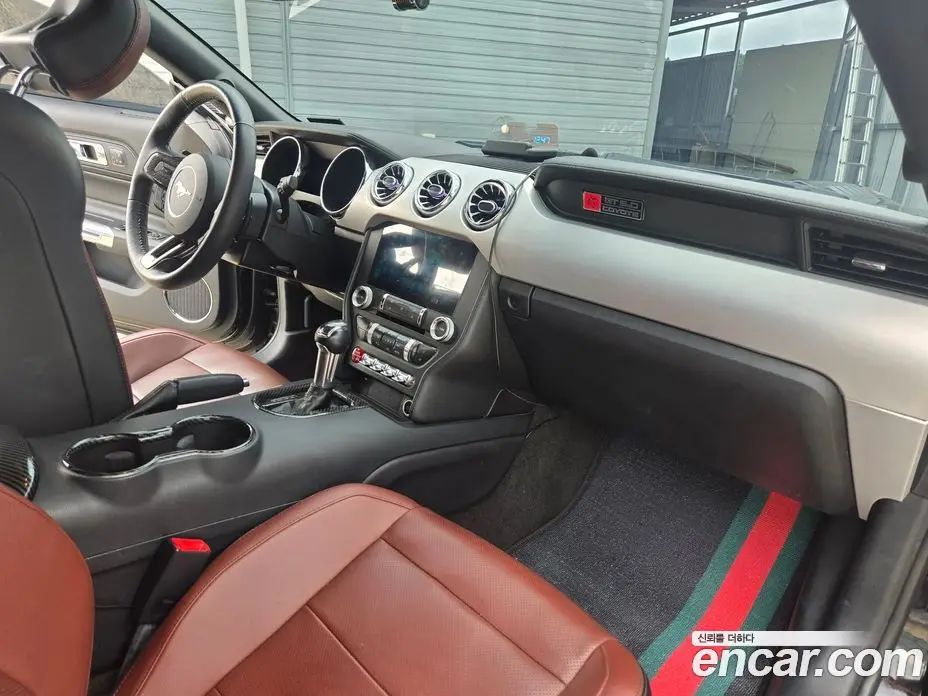 Ford Mustang 2015 5.0 автомат (гидро), фото 13 Ford Mustang 2015 5.0 автомат (гидро), фото 13