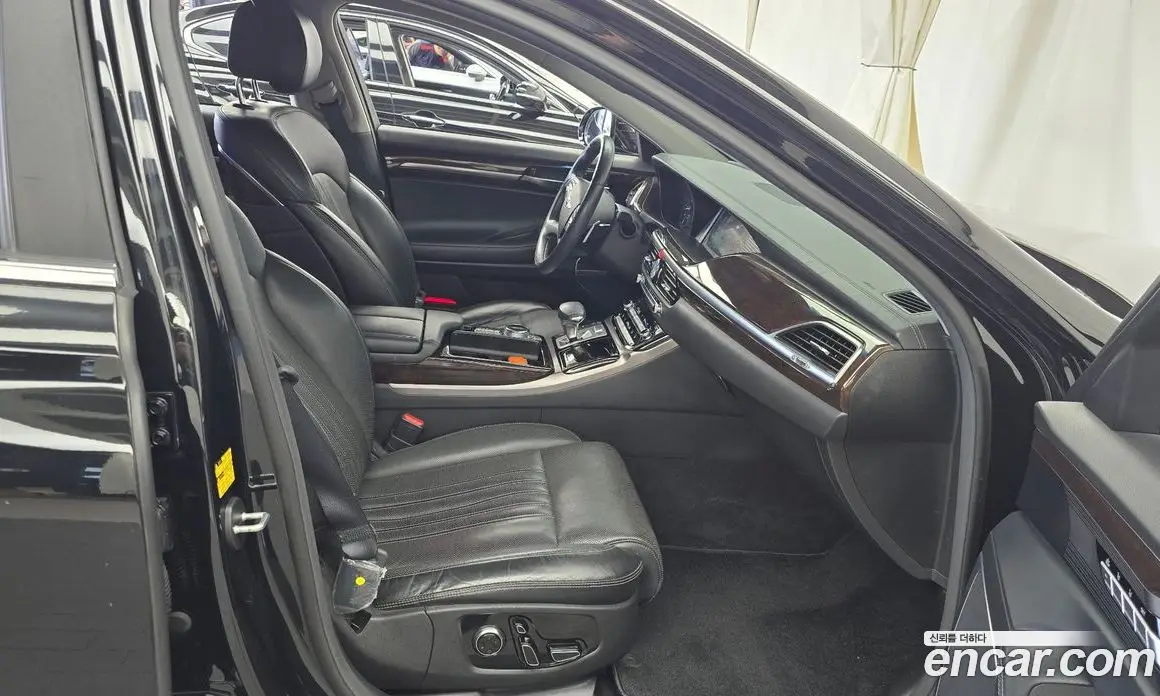 Genesis EQ900 2016 3.8 автомат (гидро), фото 16 Genesis EQ900 2016 3.8 автомат (гидро), фото 16