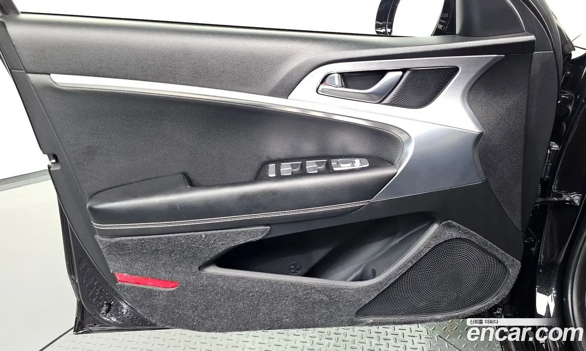 Genesis G70 2019 2.0 автомат (гидро), фото 13