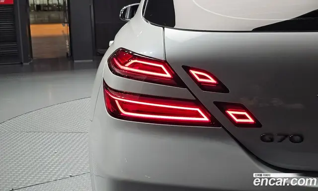 Genesis G70 2022 2.0 автомат (гидро), миниатюра 9