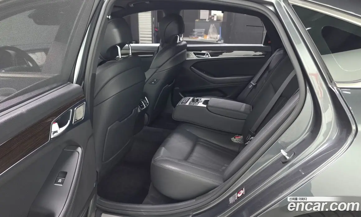 Genesis G80 2018 3.3 автомат (гидро), фото 18 Genesis G80 2018 3.3 автомат (гидро), фото 18