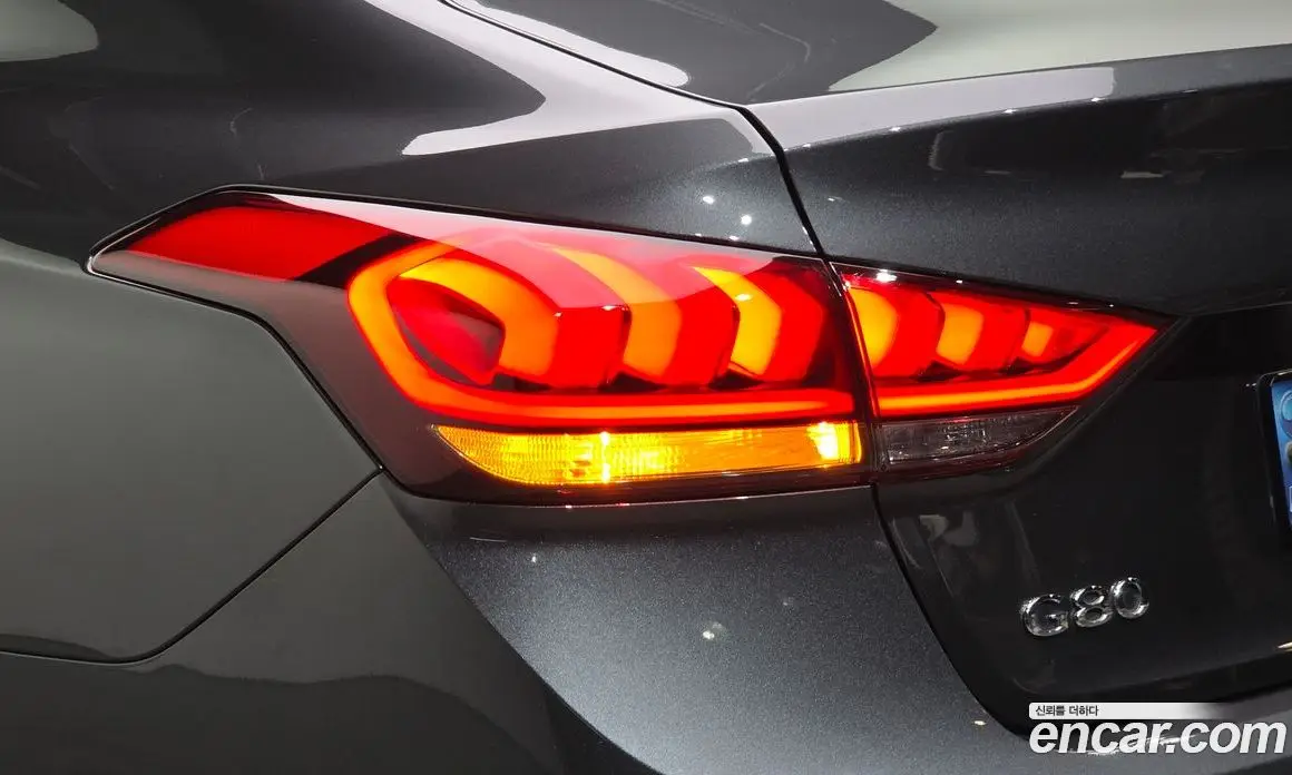 Genesis G80 2018 3.3 автомат (гидро), фото 9 Genesis G80 2018 3.3 автомат (гидро), фото 9