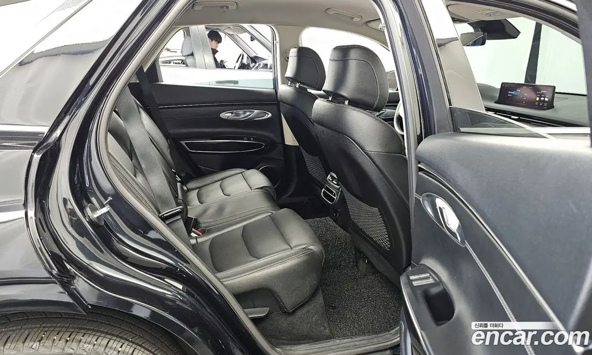 Genesis GV70 2021 2.2 автомат (гидро), фото 18 Genesis GV70 2021 2.2 автомат (гидро), фото 18