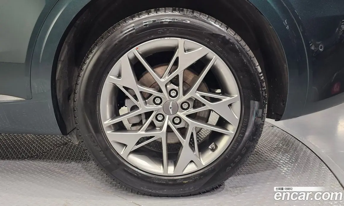 Genesis GV70 2022 2.5 автомат (гидро), фото 7 Genesis GV70 2022 2.5 автомат (гидро), фото 7