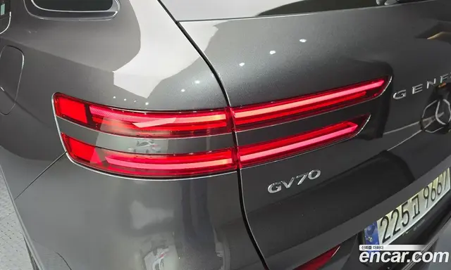 Genesis GV70 2024 2.5 автомат (гидро), миниатюра 9