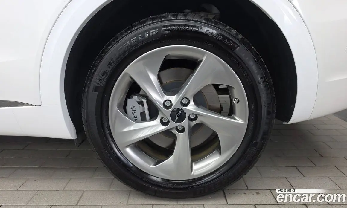 Genesis GV70 2024 2.5 автомат (гидро), фото 7 Genesis GV70 2024 2.5 автомат (гидро), фото 7