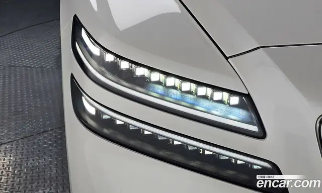 Genesis GV80 2024 2.5 автомат (гидро), миниатюра 8