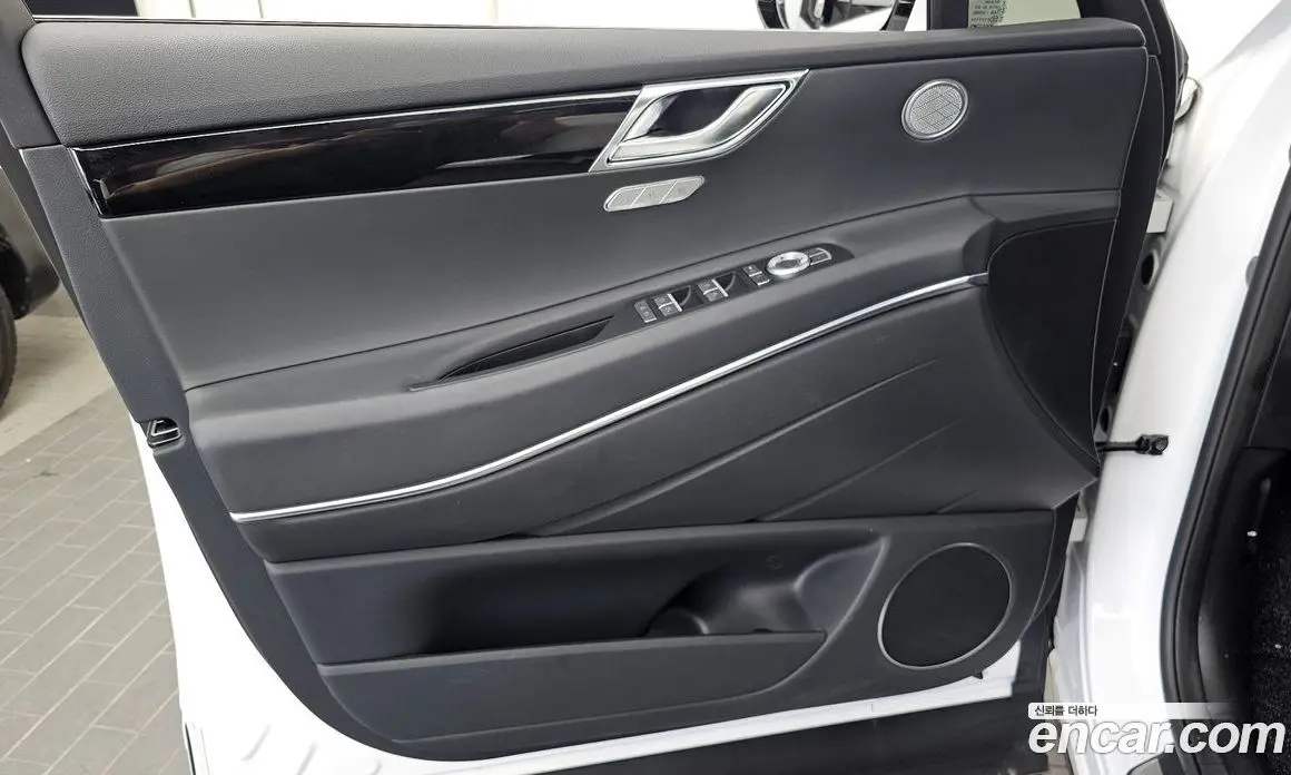 Genesis GV80 2024 2.5 автомат (гидро), фото 14 Genesis GV80 2024 2.5 автомат (гидро), фото 14