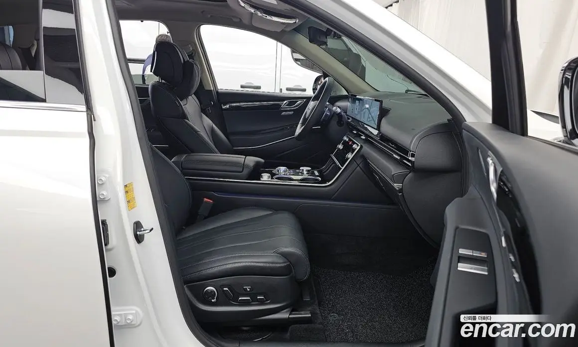 Genesis GV80 2024 2.5 автомат (гидро), фото 17 Genesis GV80 2024 2.5 автомат (гидро), фото 17