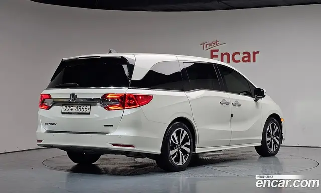 Honda Odyssey 2018 3.5 автомат (гидро), миниатюра 2
