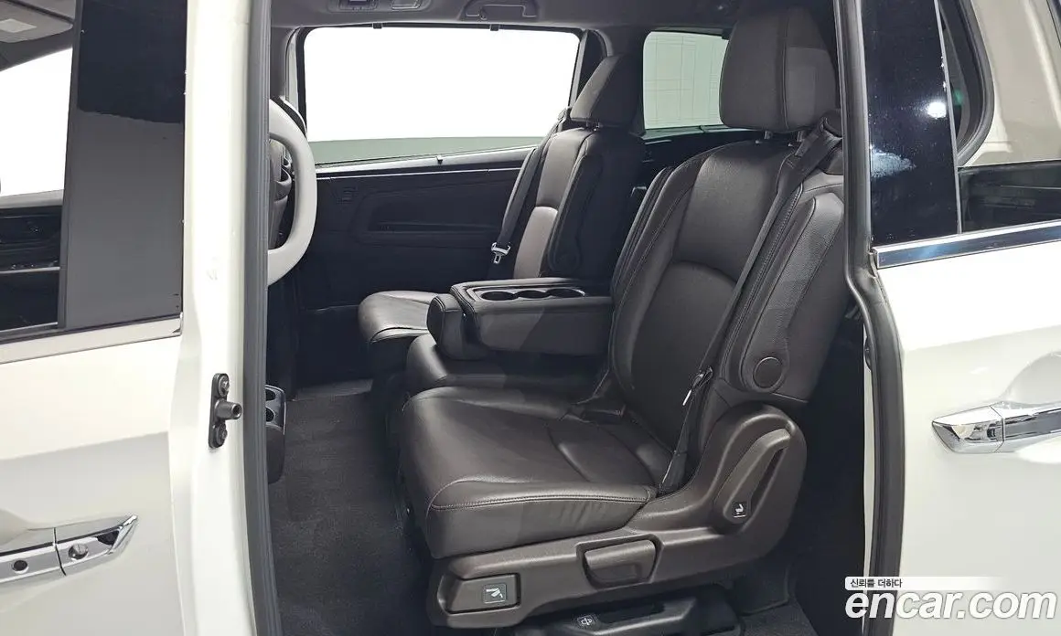 Honda Odyssey 2018 3.5 автомат (гидро), фото 16