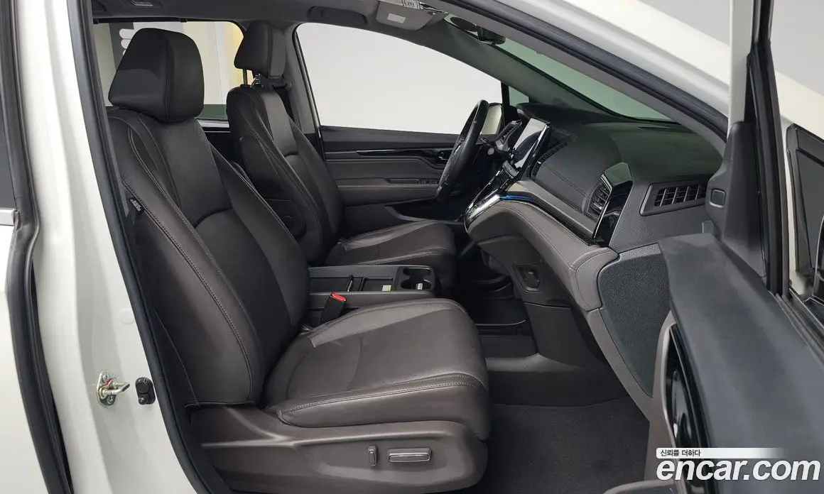 Honda Odyssey 2018 3.5 автомат (гидро), фото 17