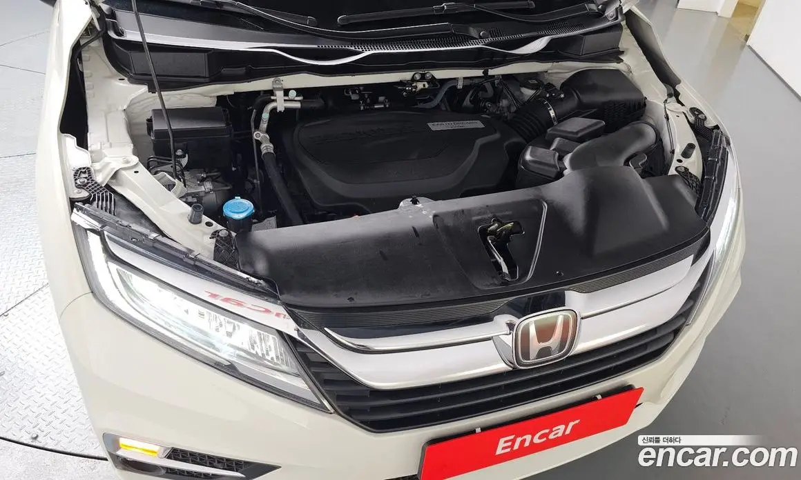 Honda Odyssey 2018 3.5 автомат (гидро), фото 6