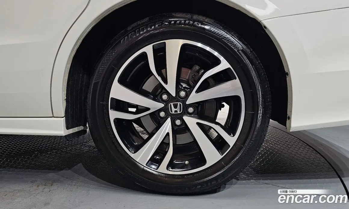 Honda Odyssey 2018 3.5 автомат (гидро), фото 7