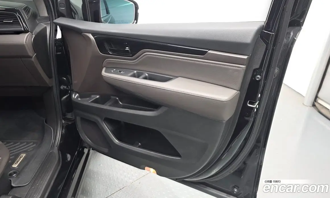 Honda Odyssey 2021 3.5 автомат (гидро), фото 14 Honda Odyssey 2021 3.5 автомат (гидро), фото 14