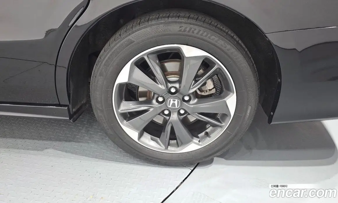 Honda Odyssey 2021 3.5 автомат (гидро), фото 6 Honda Odyssey 2021 3.5 автомат (гидро), фото 6