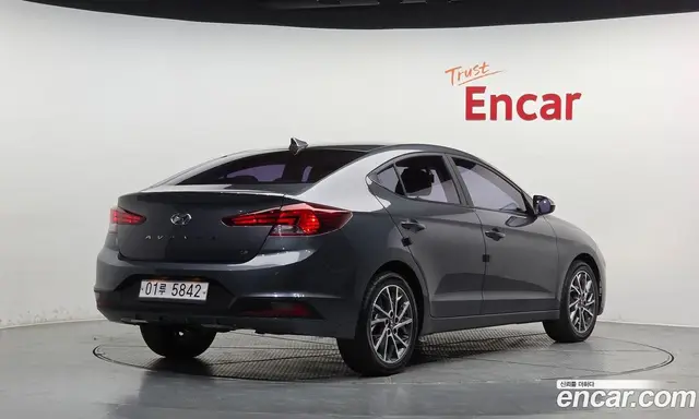 Hyundai Avante 2019 1.6 автомат (гидро), миниатюра 2 Hyundai Avante 2019 1.6 автомат (гидро), миниатюра 2
