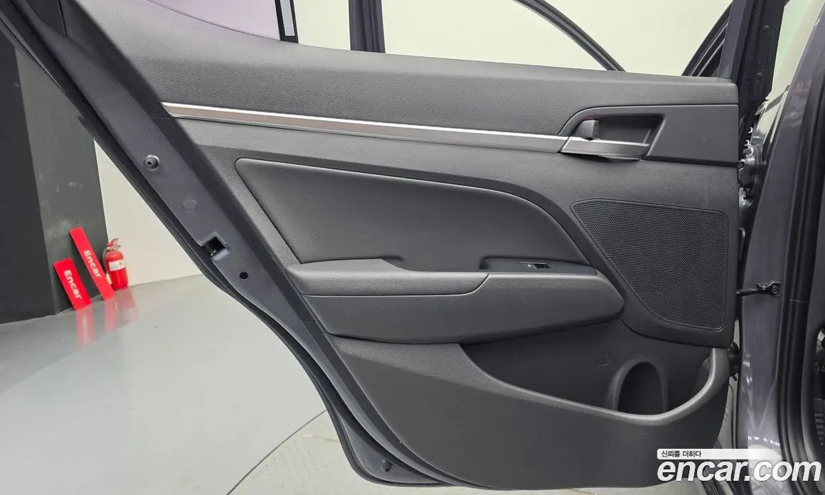 Hyundai Avante 2019 1.6 автомат (гидро), фото 15 Hyundai Avante 2019 1.6 автомат (гидро), фото 15