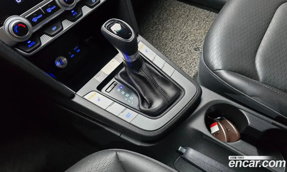 Hyundai Avante 2019 1.6 автомат (гидро), фото 12
