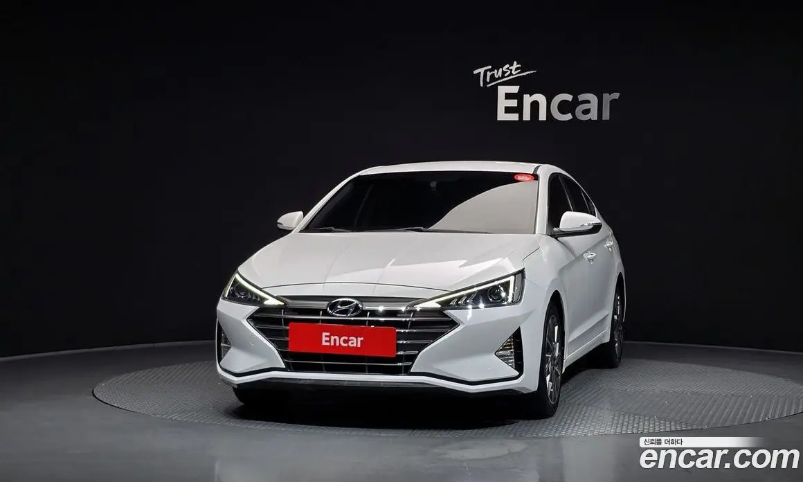 Hyundai Avante 2019 1.6 автомат (гидро), фото 3