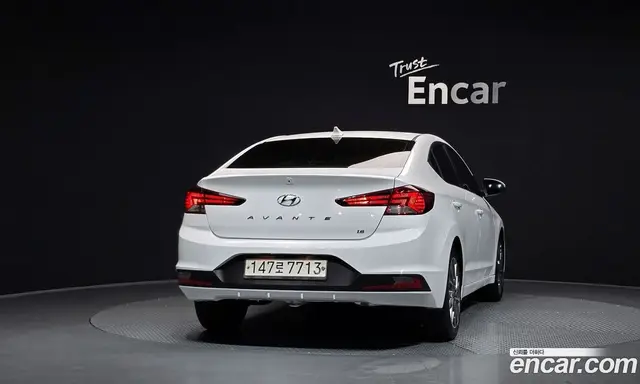 Hyundai Avante 2019 1.6 автомат (гидро), миниатюра 4