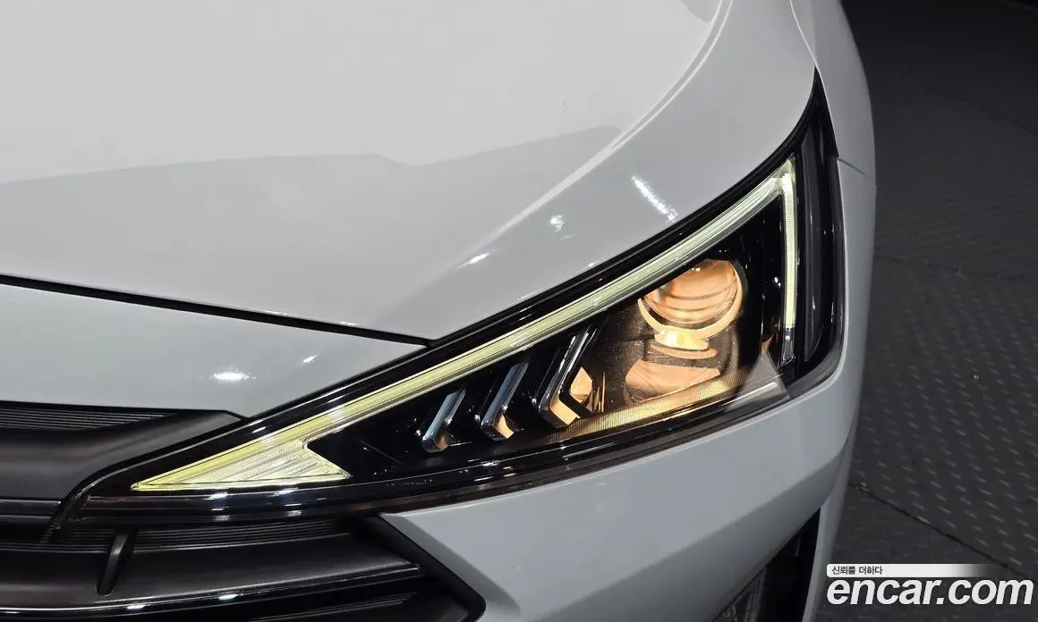 Hyundai Avante 2019 1.6 автомат (гидро), фото 8