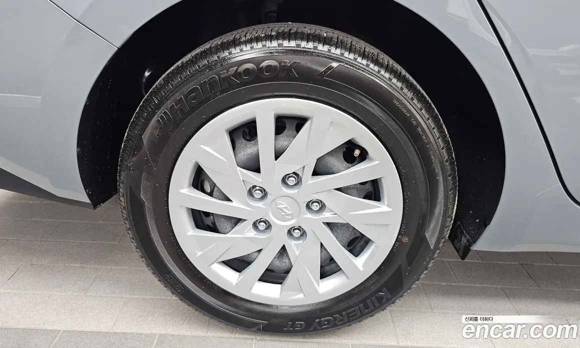 Hyundai Avante 2021 1.6 автомат (гидро), фото 5