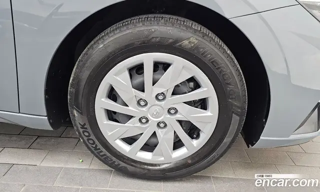 Hyundai Avante 2021 1.6 автомат (гидро), миниатюра 7