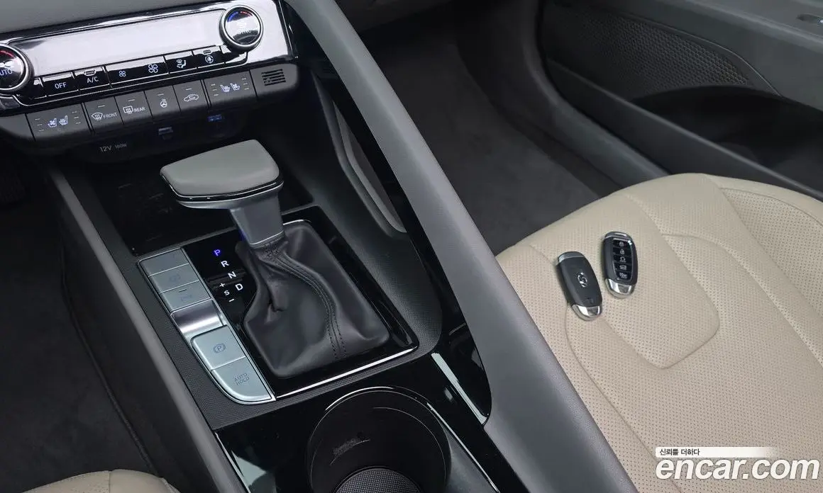 Hyundai Avante 2022 1.6 автомат (гидро), фото 12