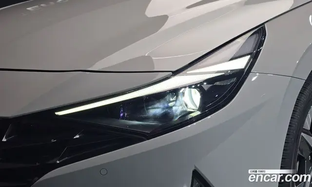 Hyundai Avante 2022 1.6 автомат (гидро), миниатюра 8