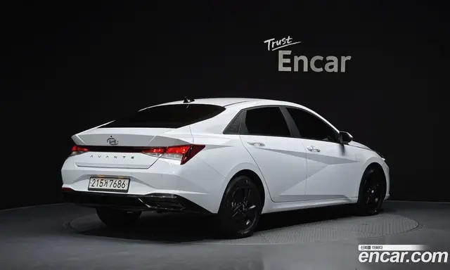 Hyundai Avante 2022 1.6 автомат (гидро), миниатюра 2