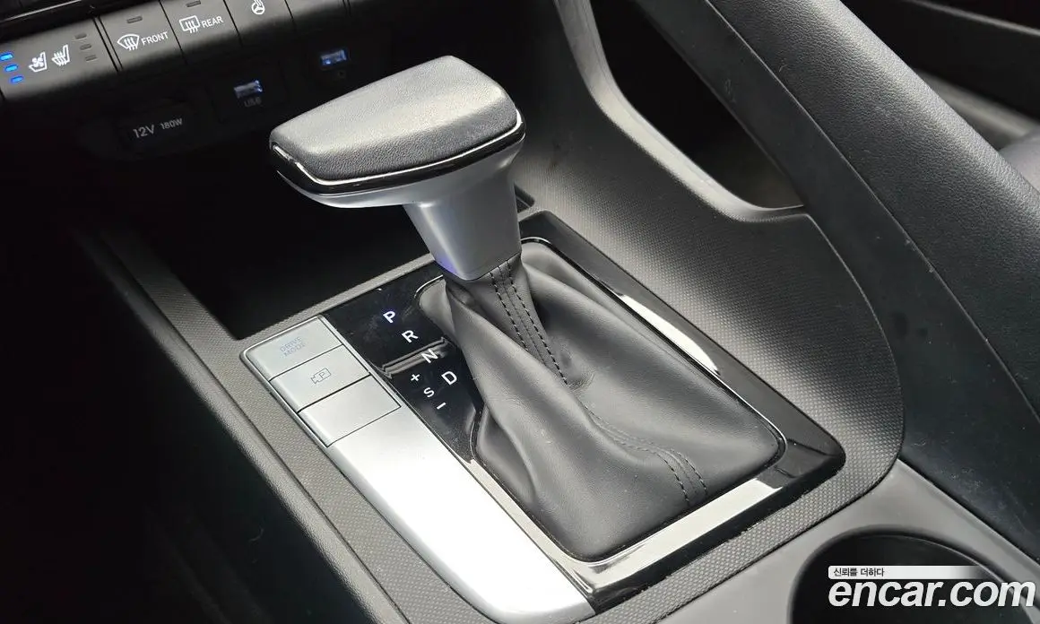 Hyundai Avante 2022 1.6 автомат (гидро), фото 12