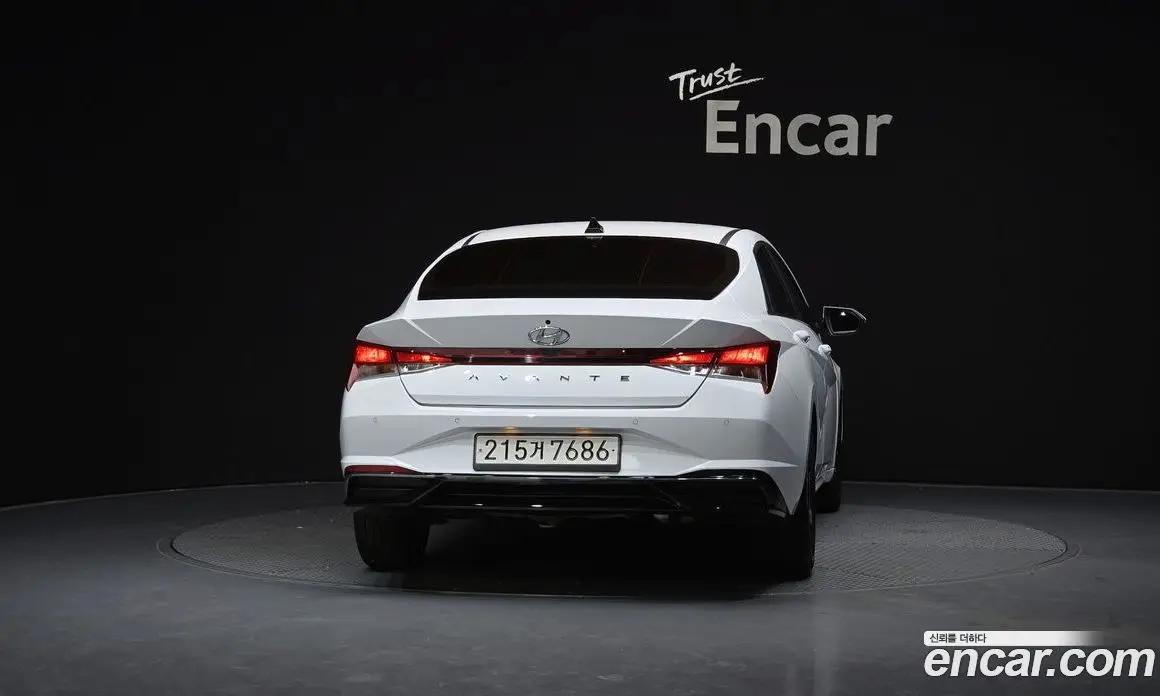 Hyundai Avante 2022 1.6 автомат (гидро), фото 4