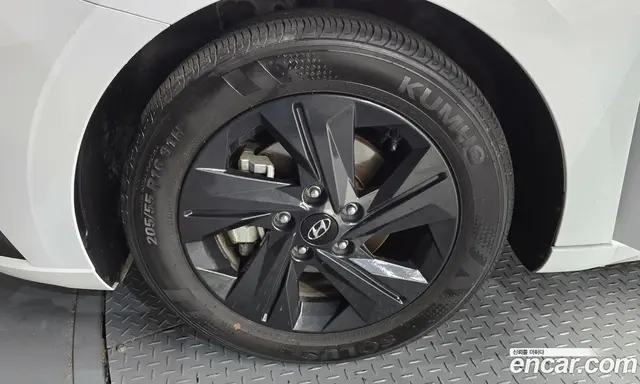 Hyundai Avante 2022 1.6 автомат (гидро), миниатюра 5