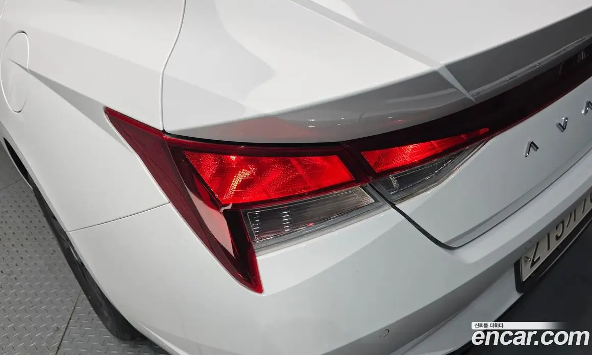Hyundai Avante 2022 1.6 автомат (гидро), фото 9