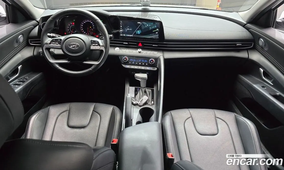 Hyundai Avante 2022 1.6 автомат (гидро), фото 10