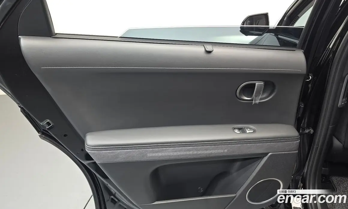 Hyundai Ioniq 5 2025 0.1 автомат (гидро), фото 15 Hyundai Ioniq 5 2025 0.1 автомат (гидро), фото 15