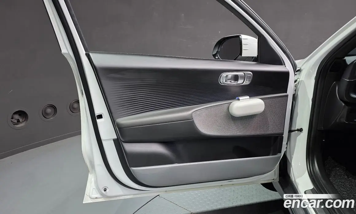 Hyundai Ioniq 6 2023 0.1 автомат (гидро), фото 14
