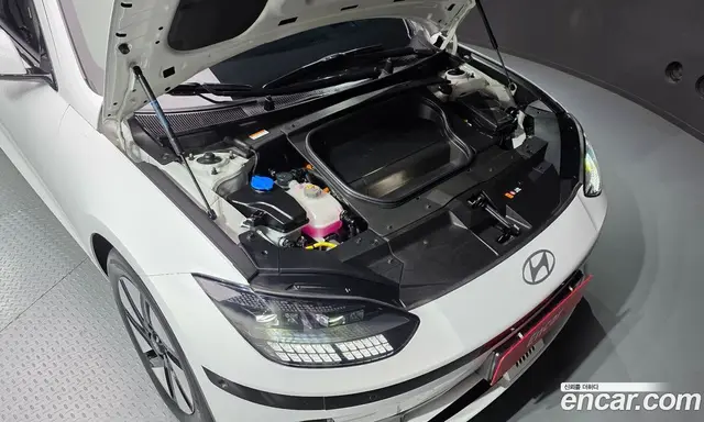 Hyundai Ioniq 6 2023 0.1 автомат (гидро), миниатюра 6
