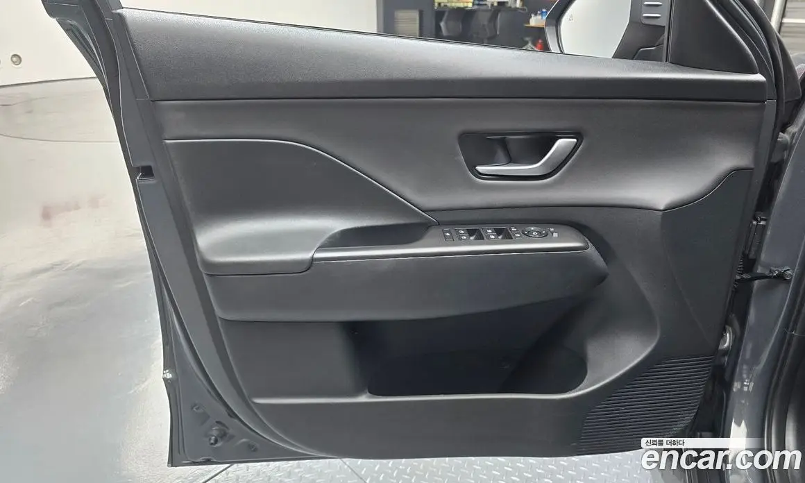 Hyundai Kona 2023 1.6 автомат (гидро), фото 14 Hyundai Kona 2023 1.6 автомат (гидро), фото 14