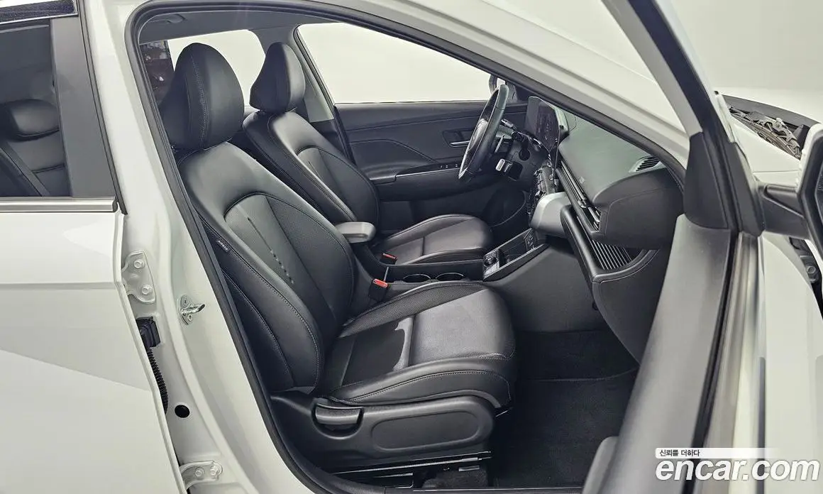 Hyundai Kona 2024 1.6 автомат (гидро), фото 16 Hyundai Kona 2024 1.6 автомат (гидро), фото 16